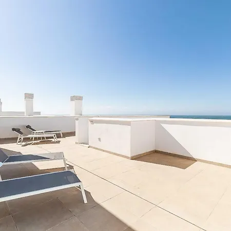 71-beachfront, Brand New Luxury Penthouse Бенальмадена